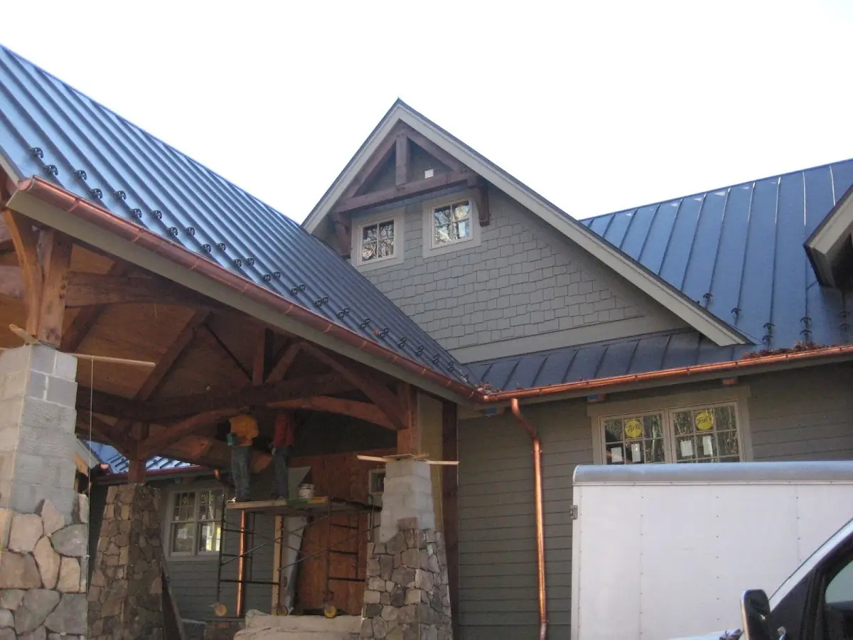 Craftsman Roofing team delivering quality roofing work in Salt Springs
